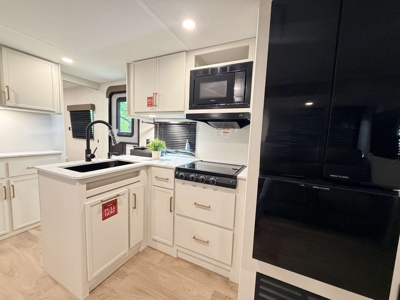 2026 Grand Design Transcend XPLOR 27DBX - Image 11