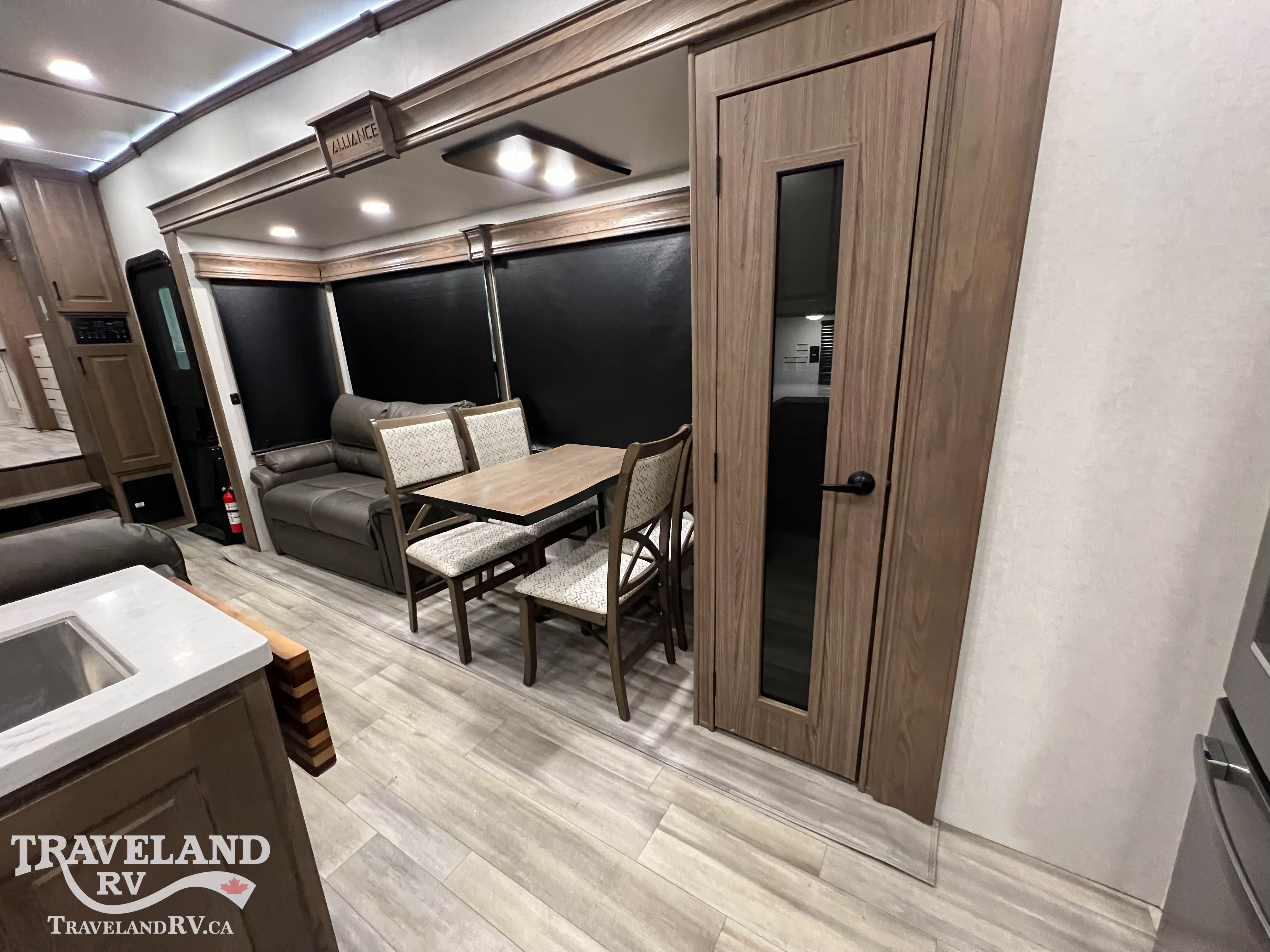 2023 Alliance RV Paradigm 382RK - Image 24
