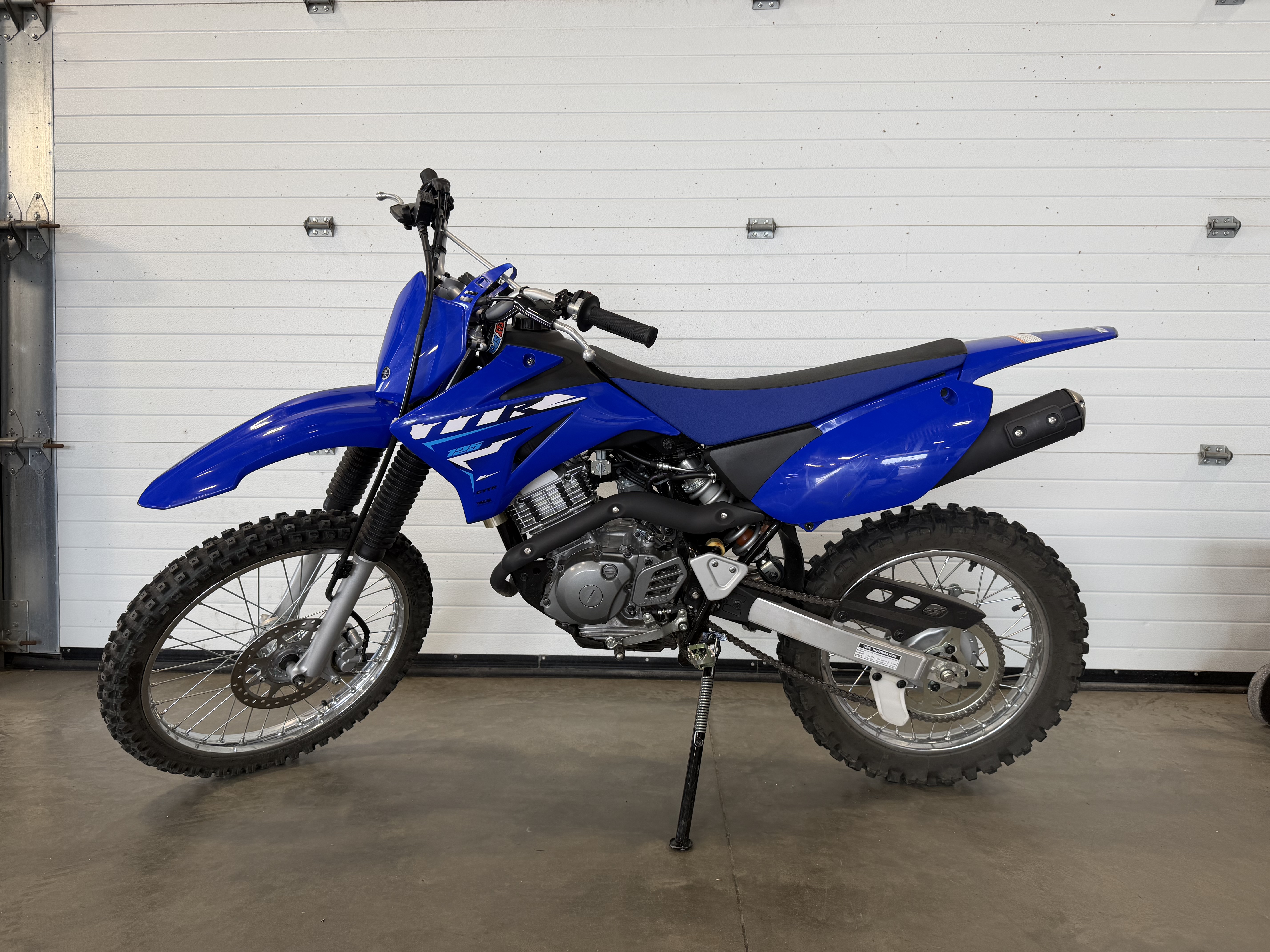 2027 Yamaha TT-R125LE - Image 1