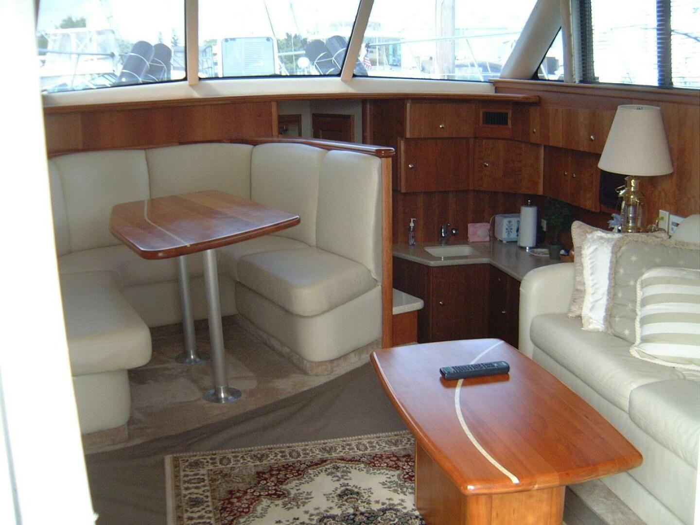 2000 Silverton 42 Convertible - Image 11
