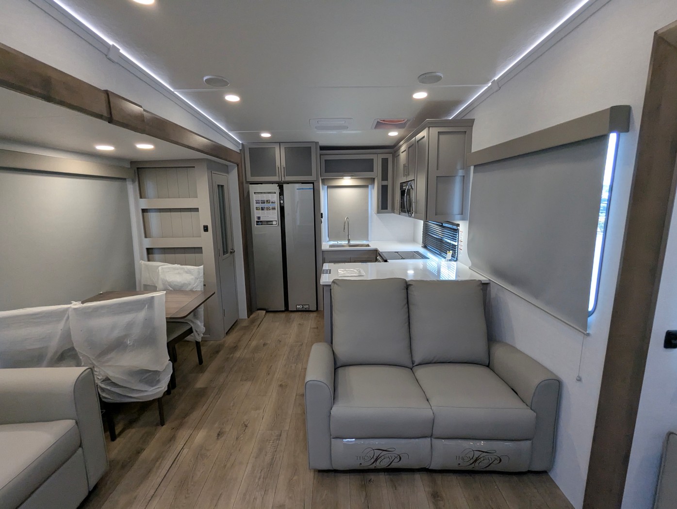 2026 Alliance RV Avenue 35RKS - Image 16