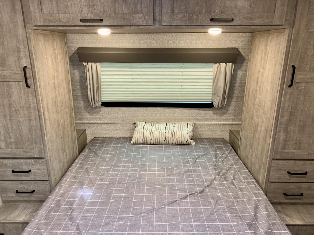 2023 FOREST RIVER 253RLS - Image 31