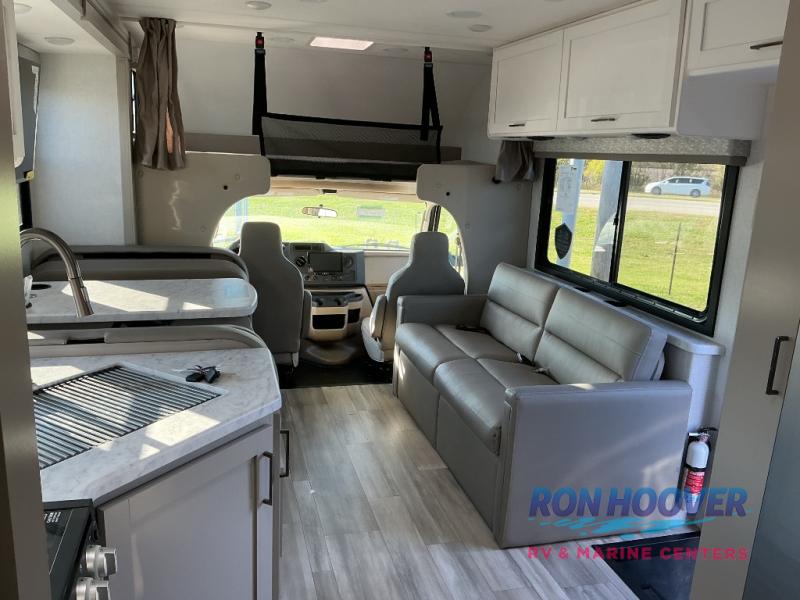 2026 THOR MOTORCOACH 31E - Image 6