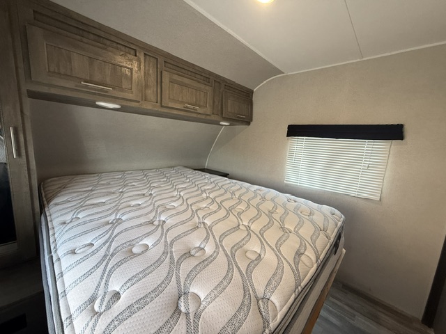 2019 Forest River Vibe 26RK - Image 23