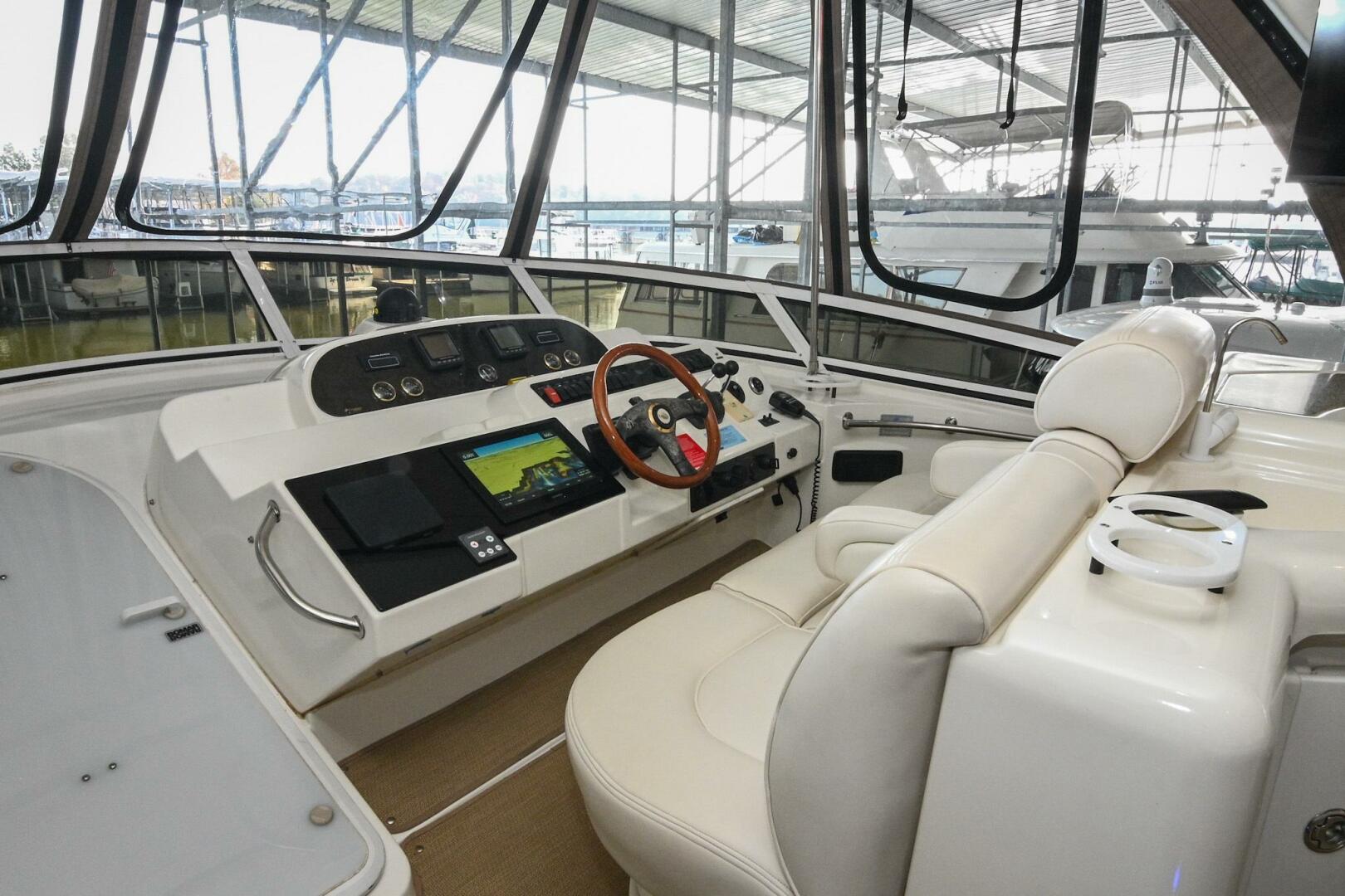 2002 Cruisers Yachts 5000 Sedan Sport - Image 102