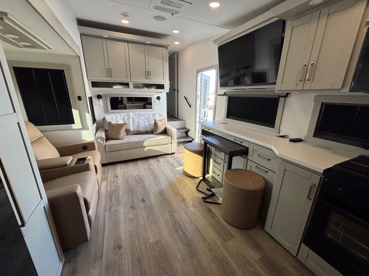 2027 Brinkley RV Model Z 2680 - Image 9
