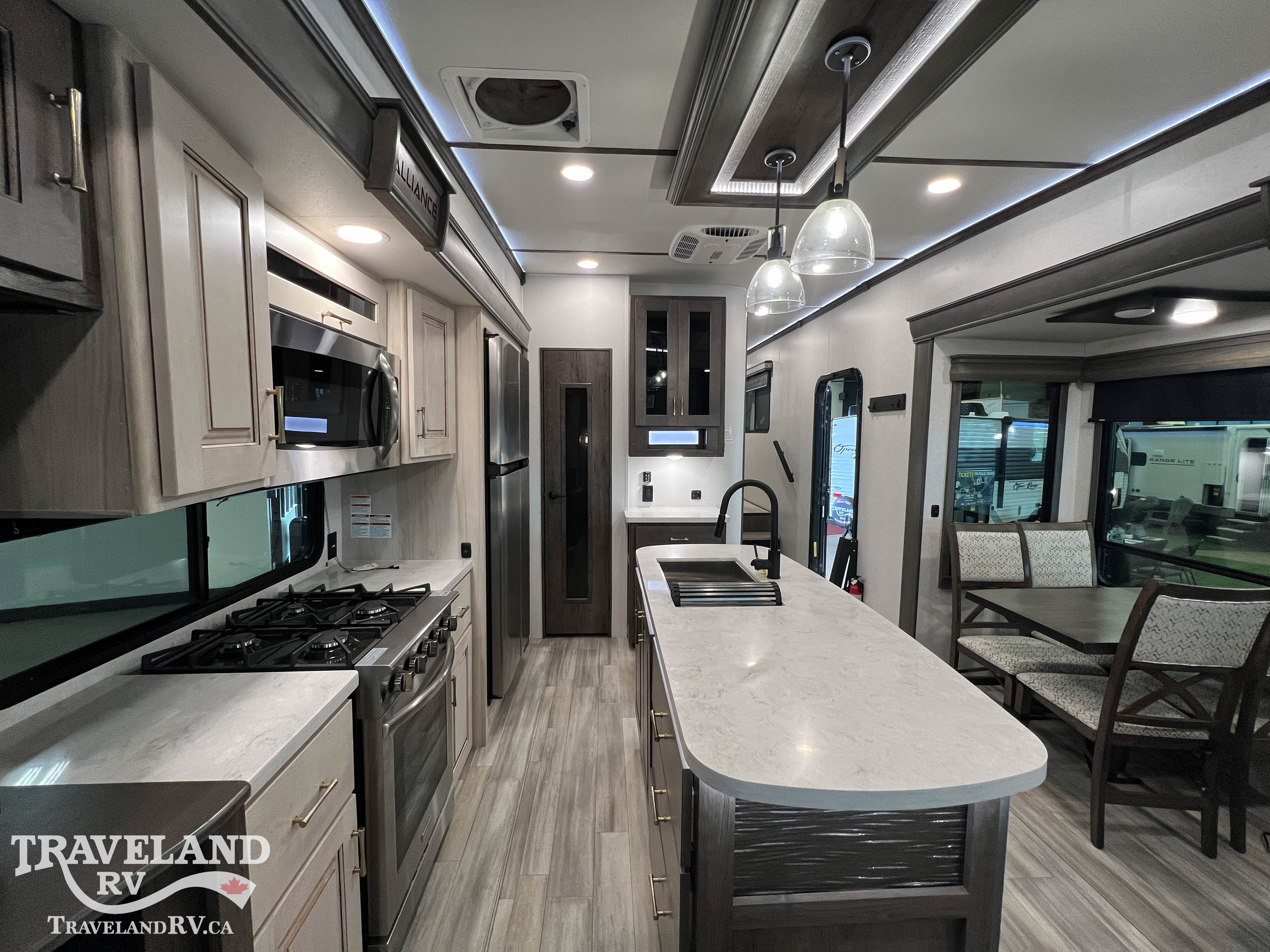 2022 Alliance RV Paradigm 390MP - Image 3
