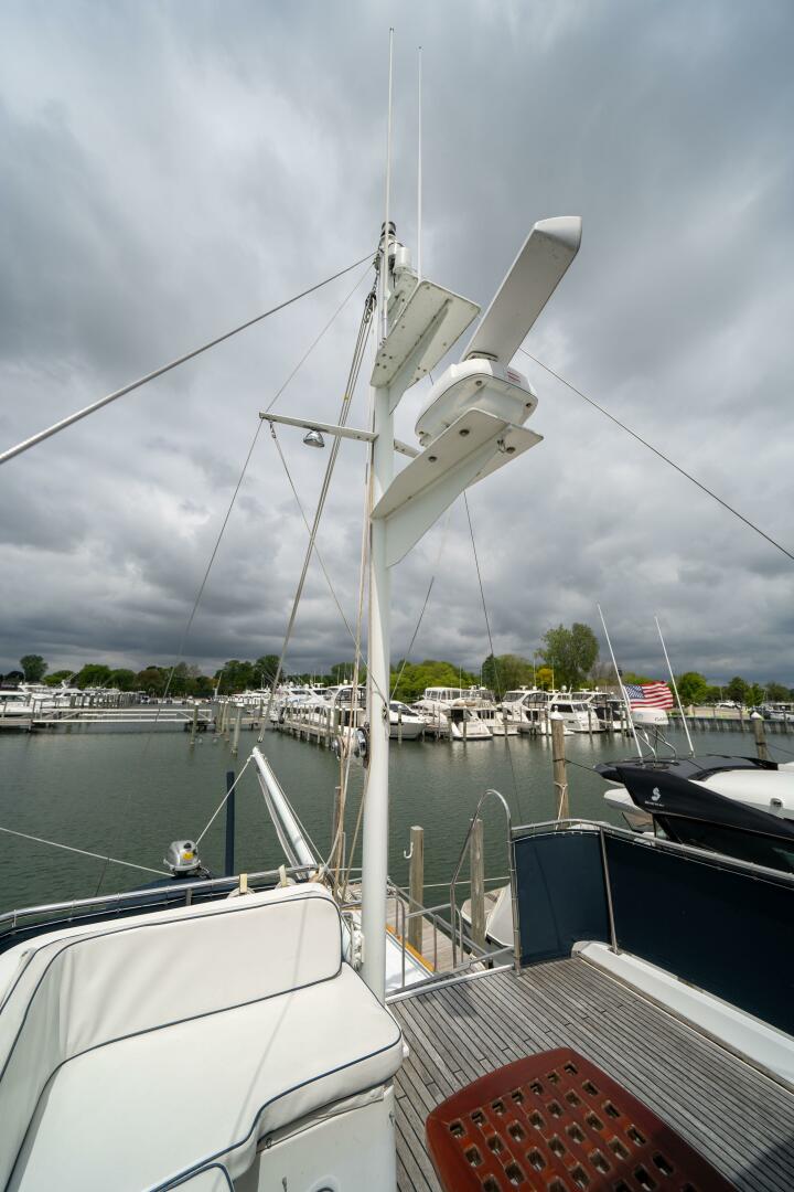 2001 Grand Banks 42 Classic - Image 20