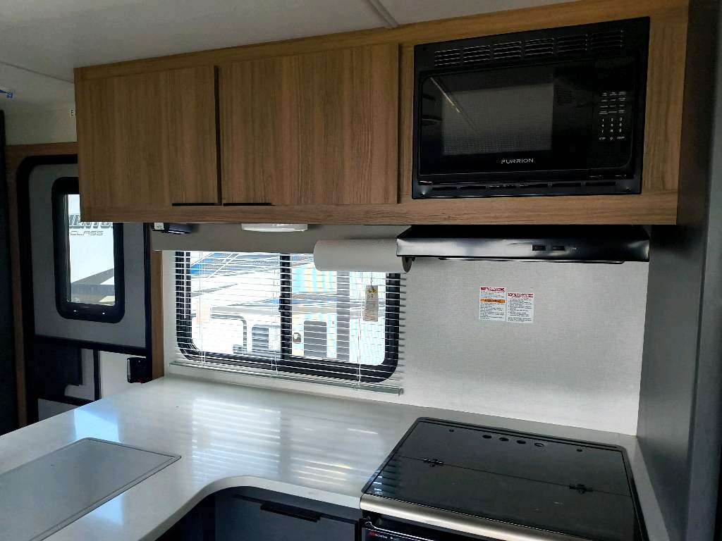 2025 HEARTLAND CORTERRA 33.3BH - Image 11