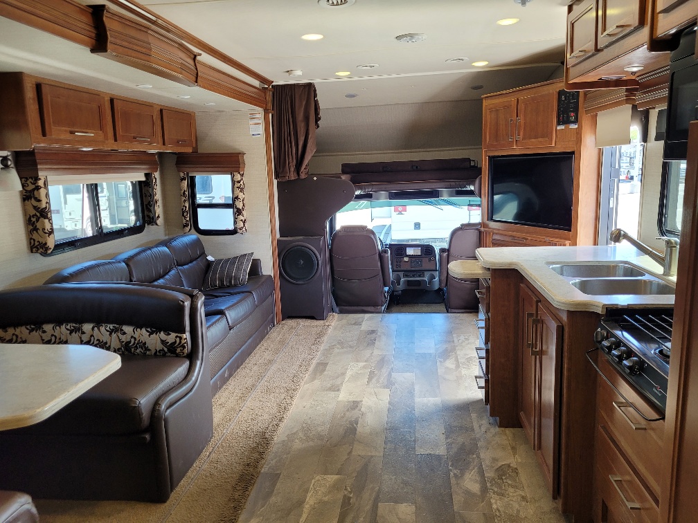 2018 Jayco Seneca 37HJ - Image 28