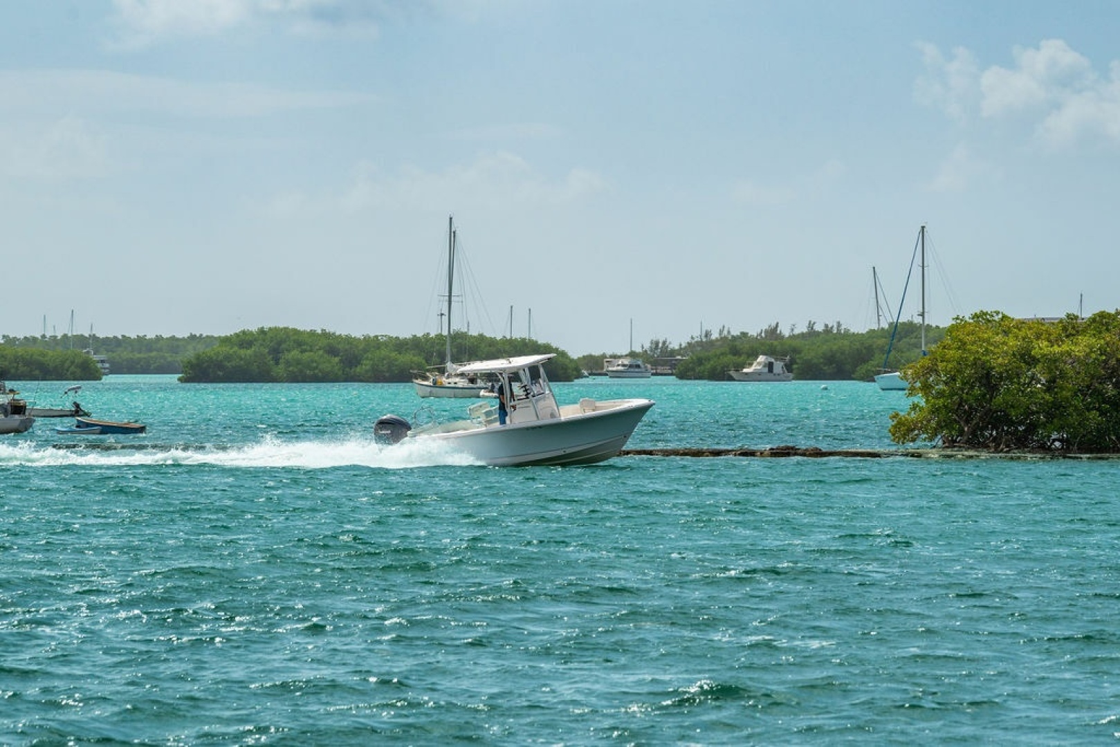 2023 Sea Hunt 234 Ultra Base - Image 20