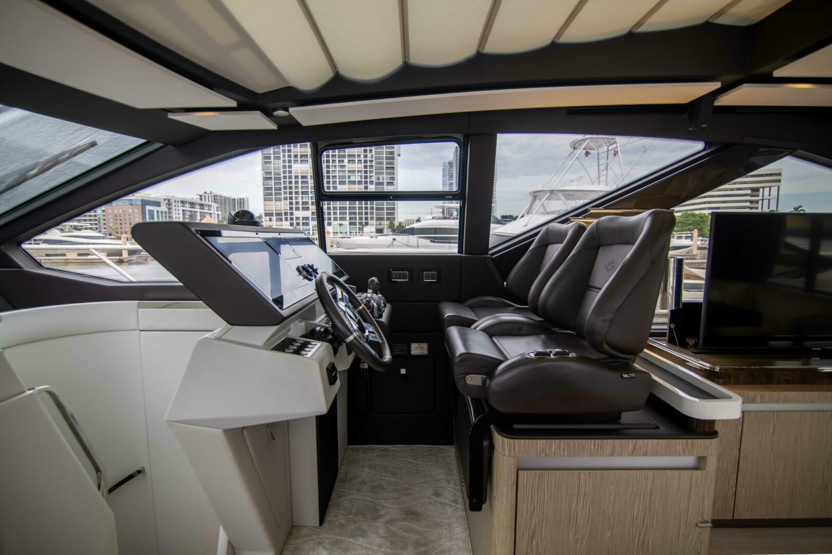 2019 Azimut S7 - Image 21
