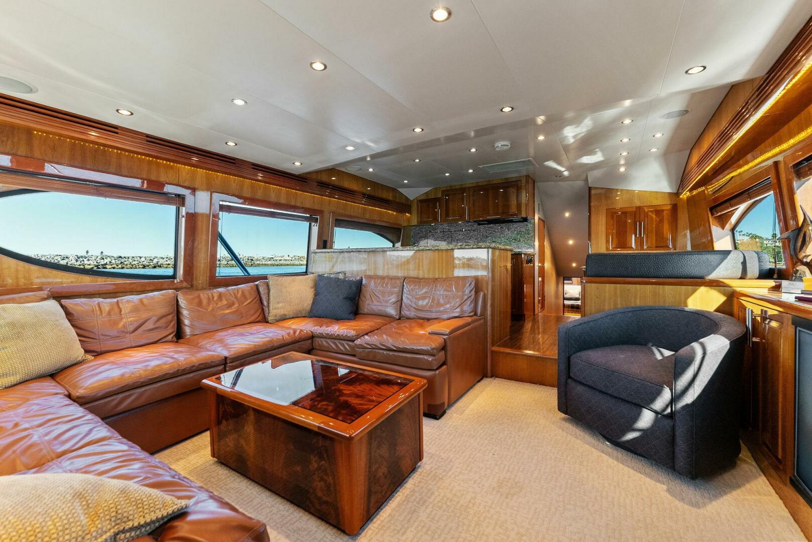 2007 Hatteras 64 Convertible - Image 2