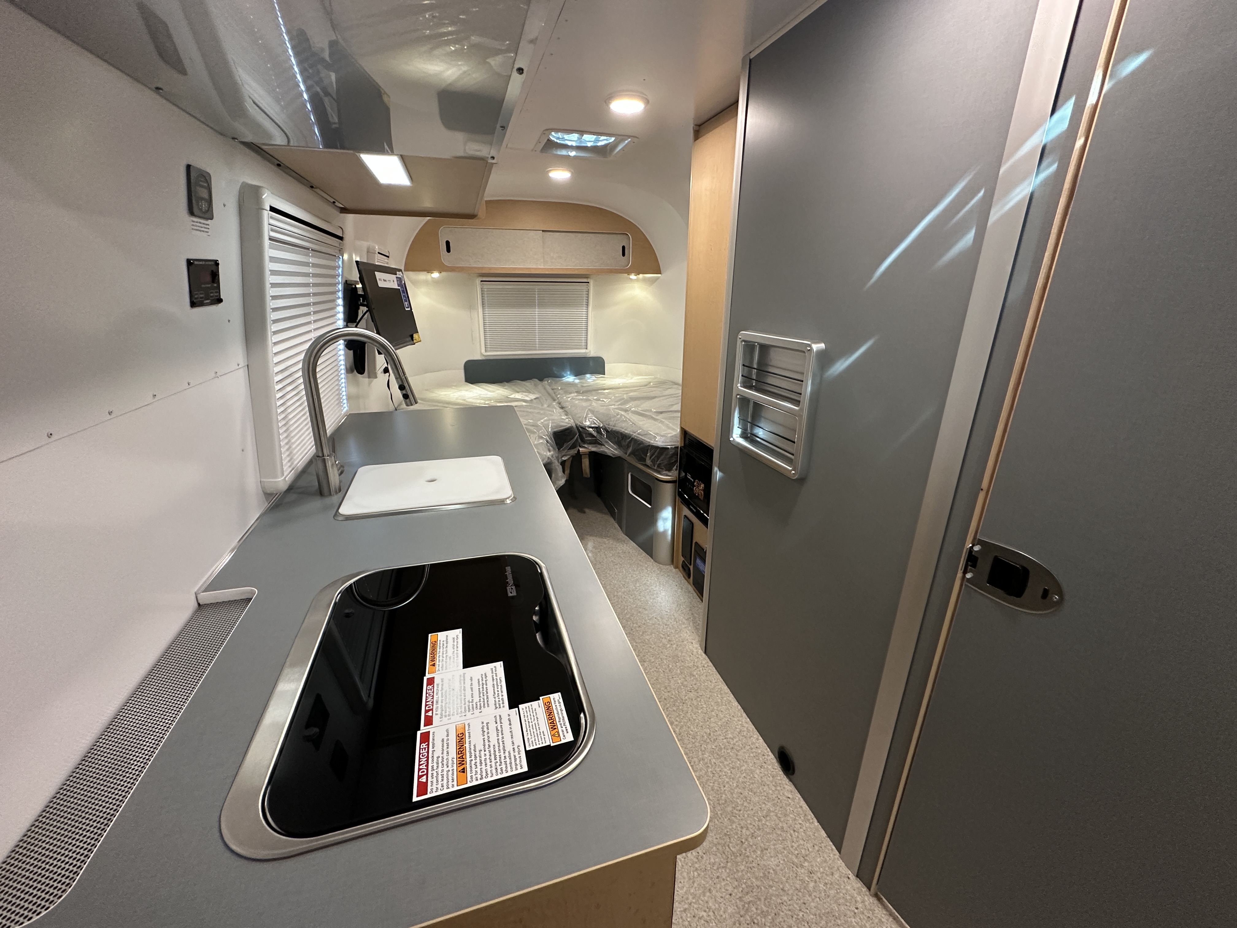 2026 Airstream World Traveler 22RB - Image 13