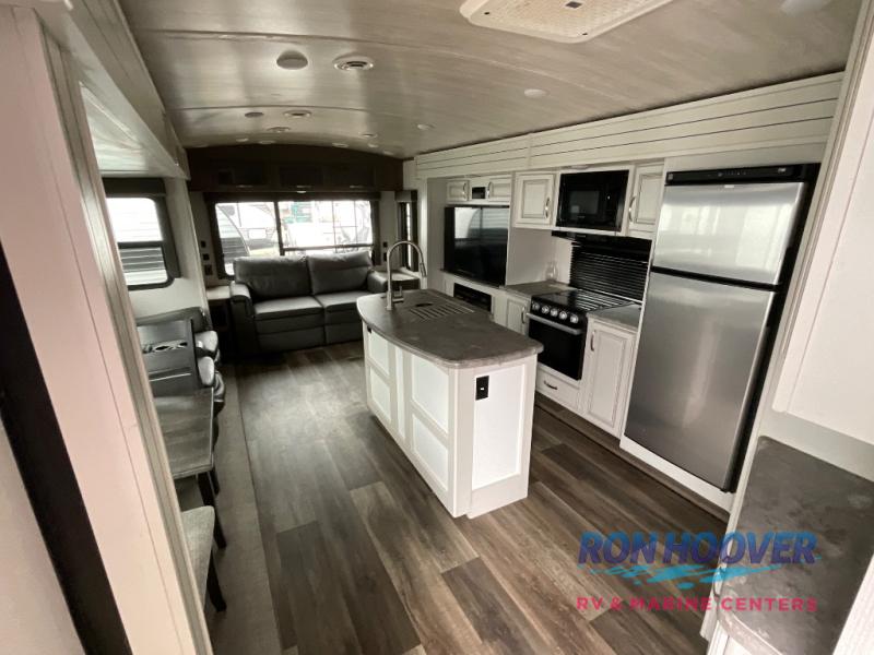 2022 KEYSTONE 33RLI - Image 5