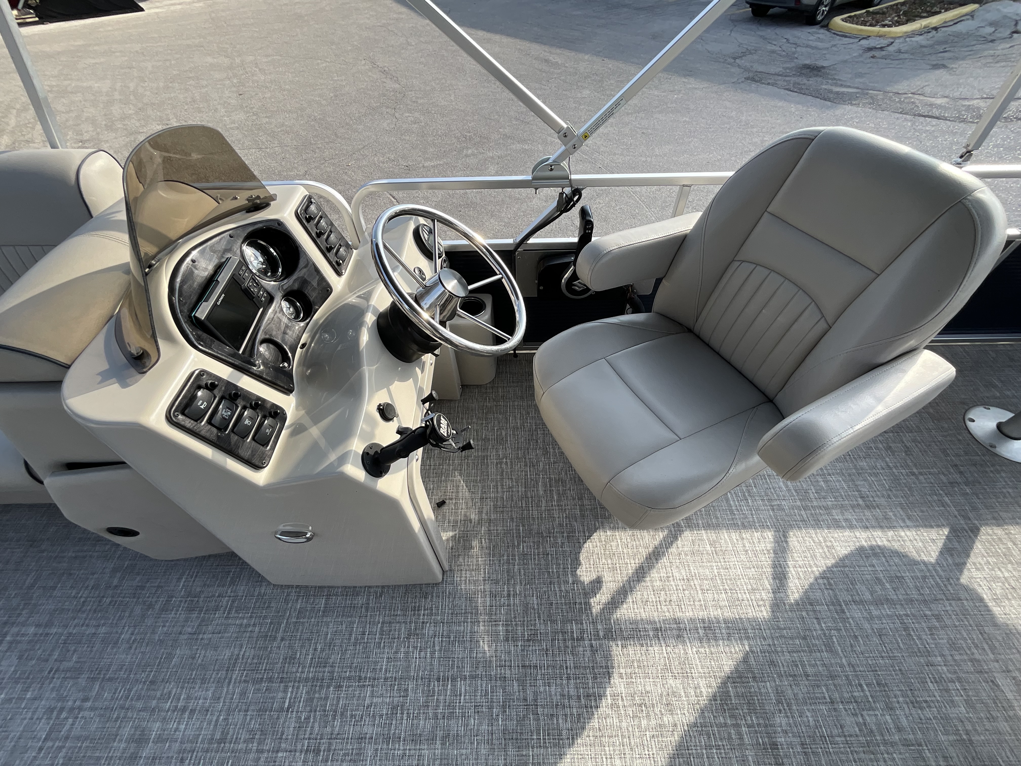 2021 APEX MARINE QWEST 820 FAMILY FISH - Image 15