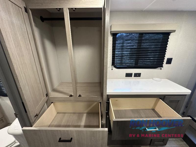 2026 COACHMEN CATALINA 44CONDO - Image 39