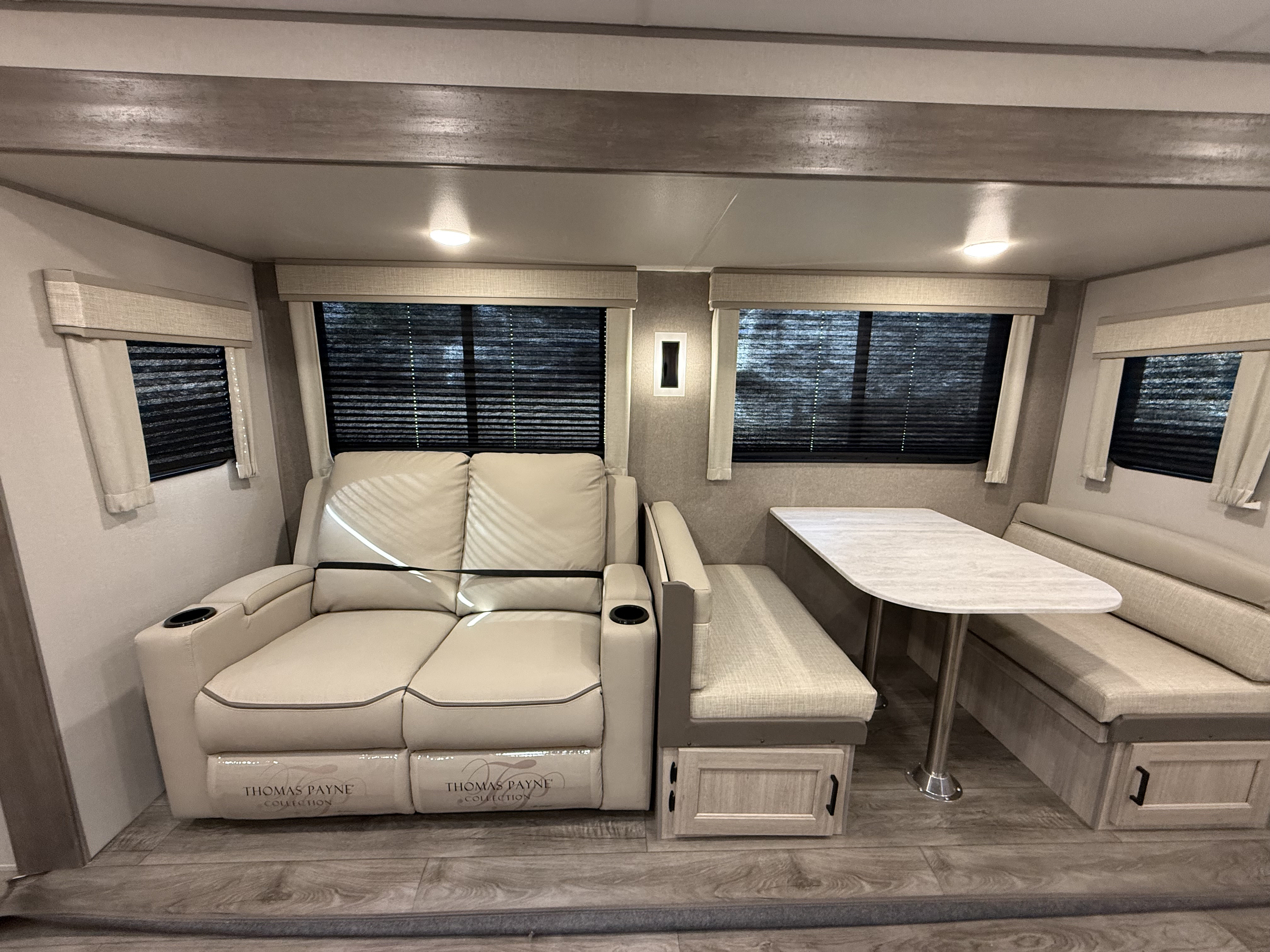2024 Coachmen Catalina Legacy Edition 283FEDS - Image 11