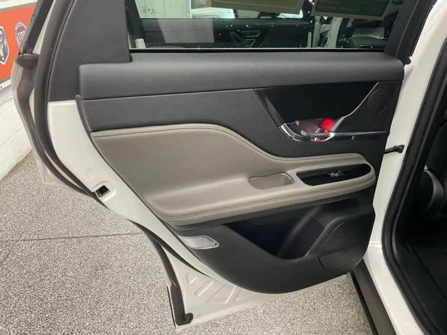 2023 Lincoln Corsair Utility 4D AWD - Image 20