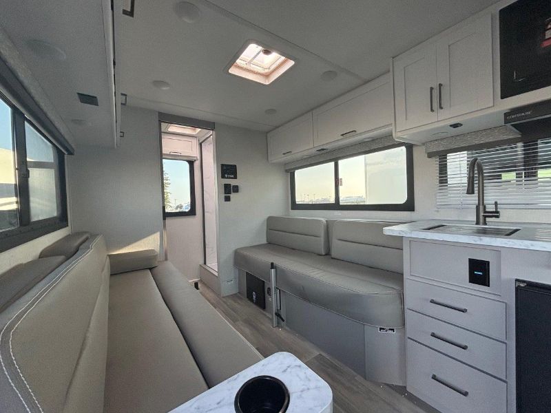 2026 Thor Motor Coach Four Winds Espec 19Z - Image 4