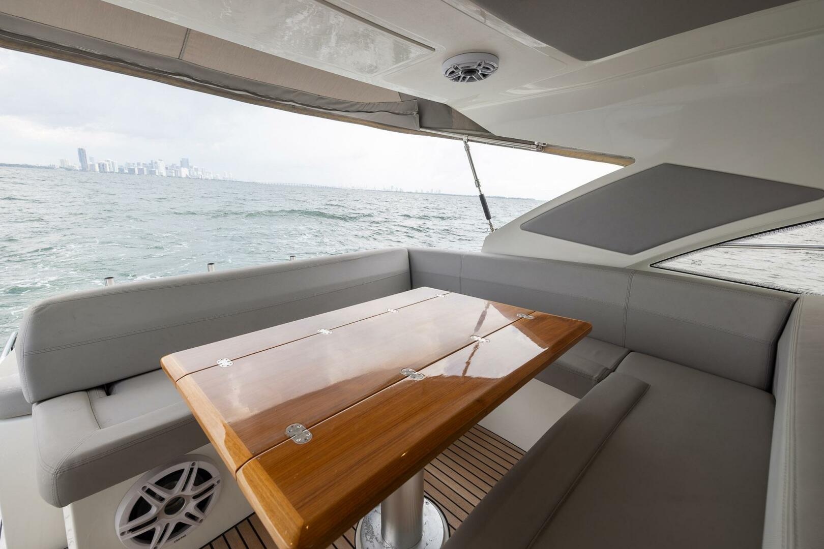 2014 Beneteau Gran Turismo 44 - Image 11