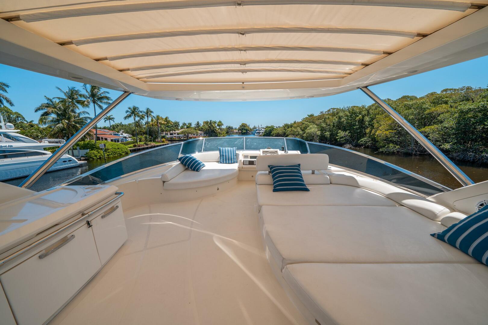 2010 Azimut 75 Fly - Image 15