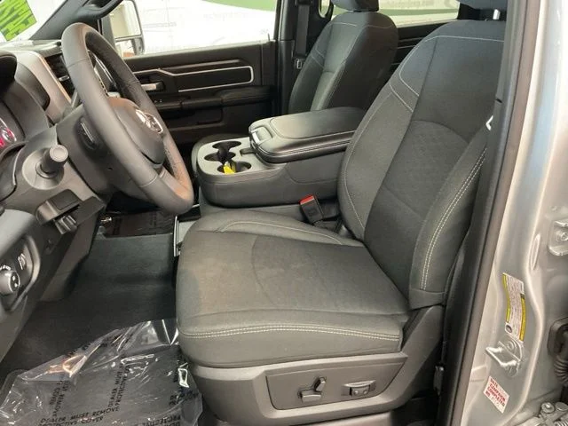 2026 Ram 2500 Big Horn 4x4 Crew Cab 6'4" Box - Image 14
