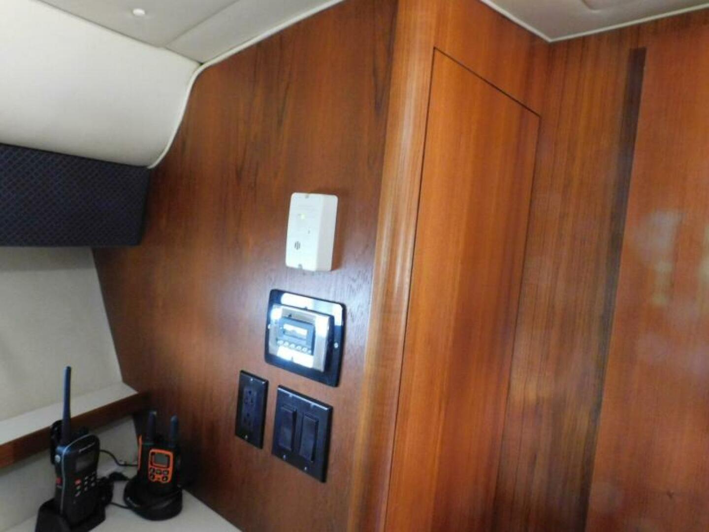 1995 Tiara Yachts 3500 Express - Image 27