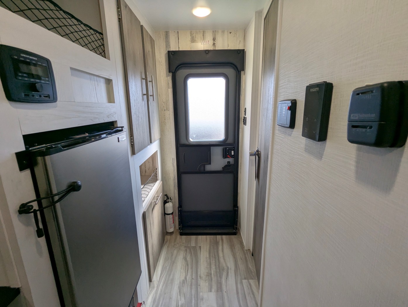 2025 Travel Lite Rove Lite 16RE - Image 22