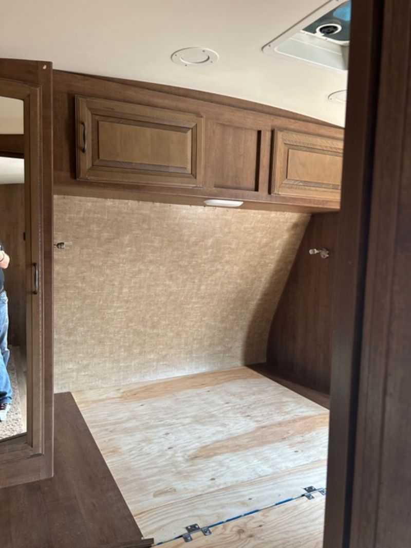 2016 Cruiser RV Fun Finder Xtreme Lite X-214WSD - Image 15