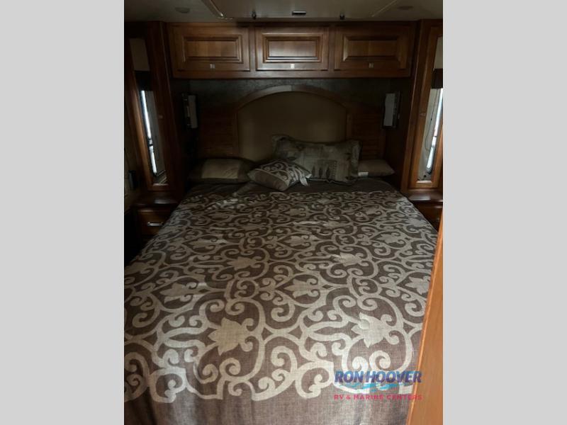2014 TIFFIN 32BR - Image 21
