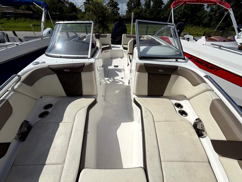 2019 CHAPARRAL 2019 SUNCOAST 230 - Image 19