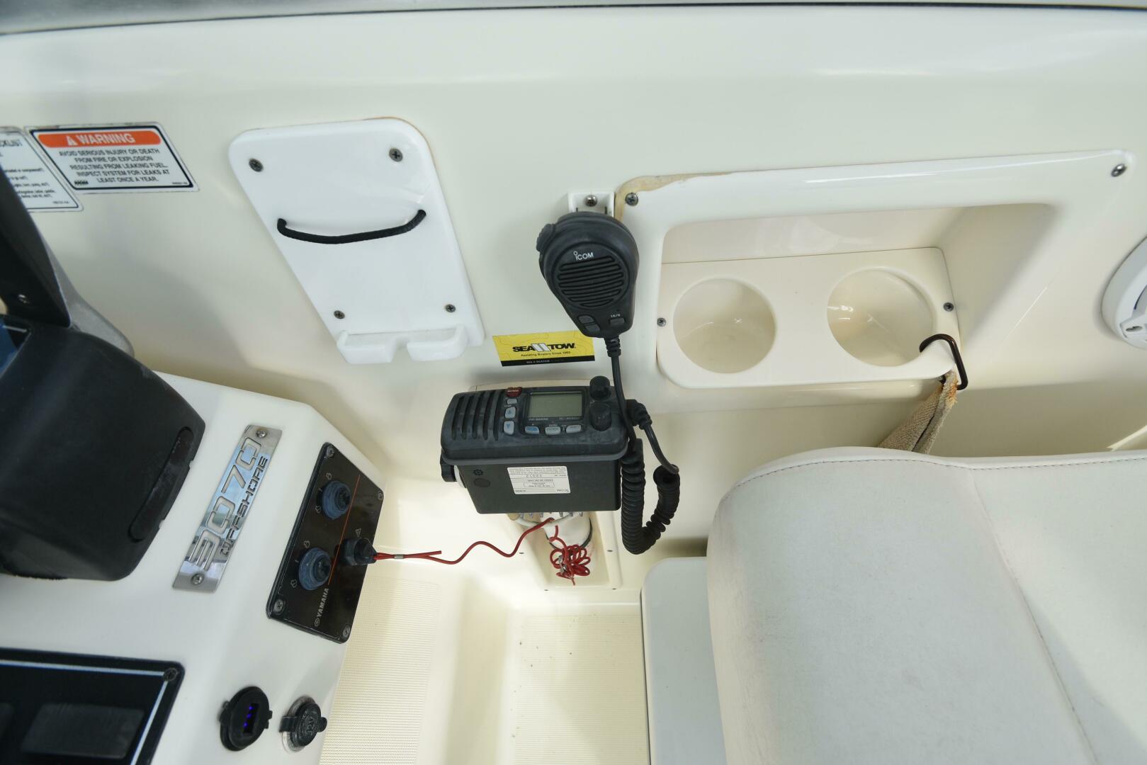 2005 Pursuit 3070 Offshore Express - Image 16
