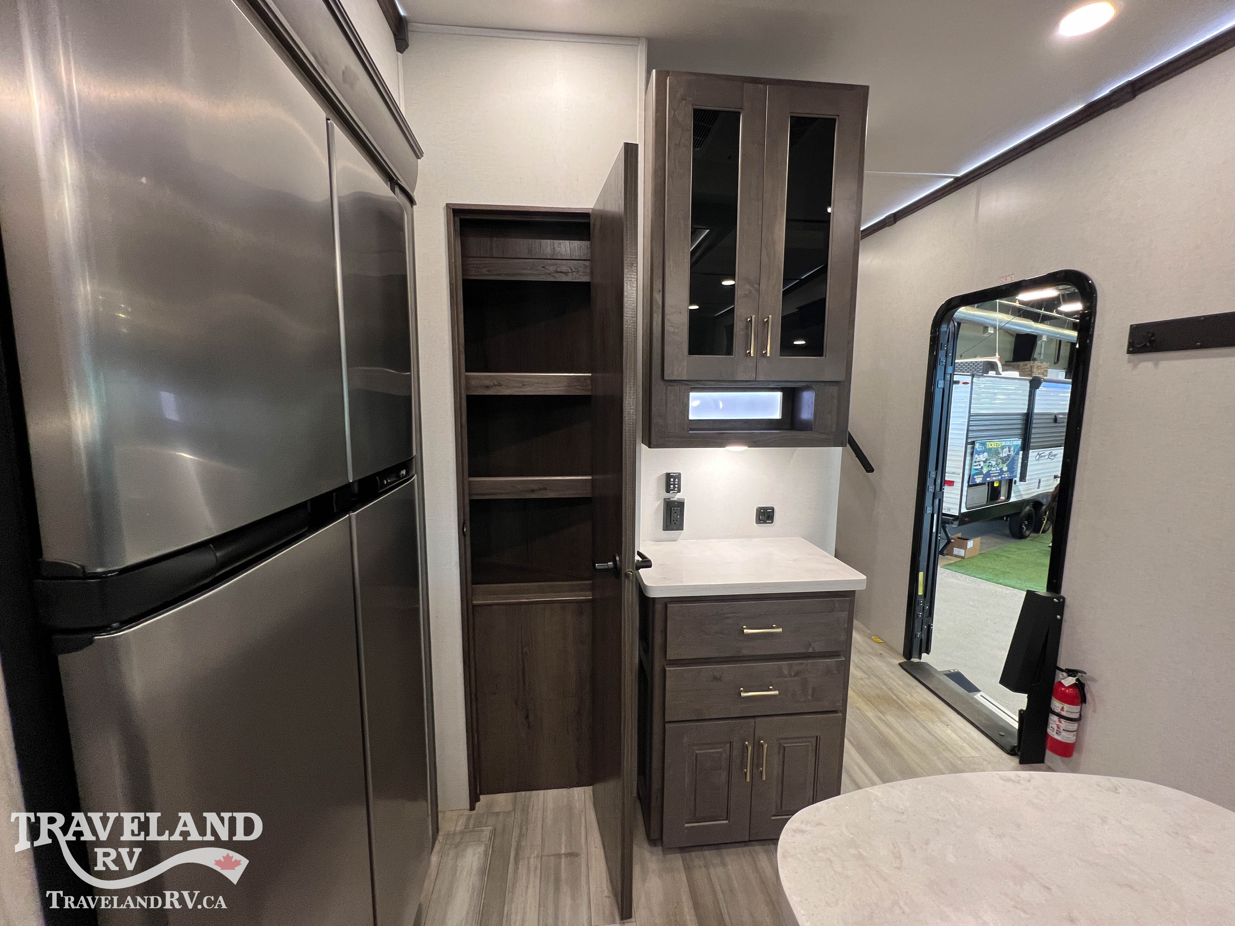 2022 Alliance RV Paradigm 390MP - Image 8