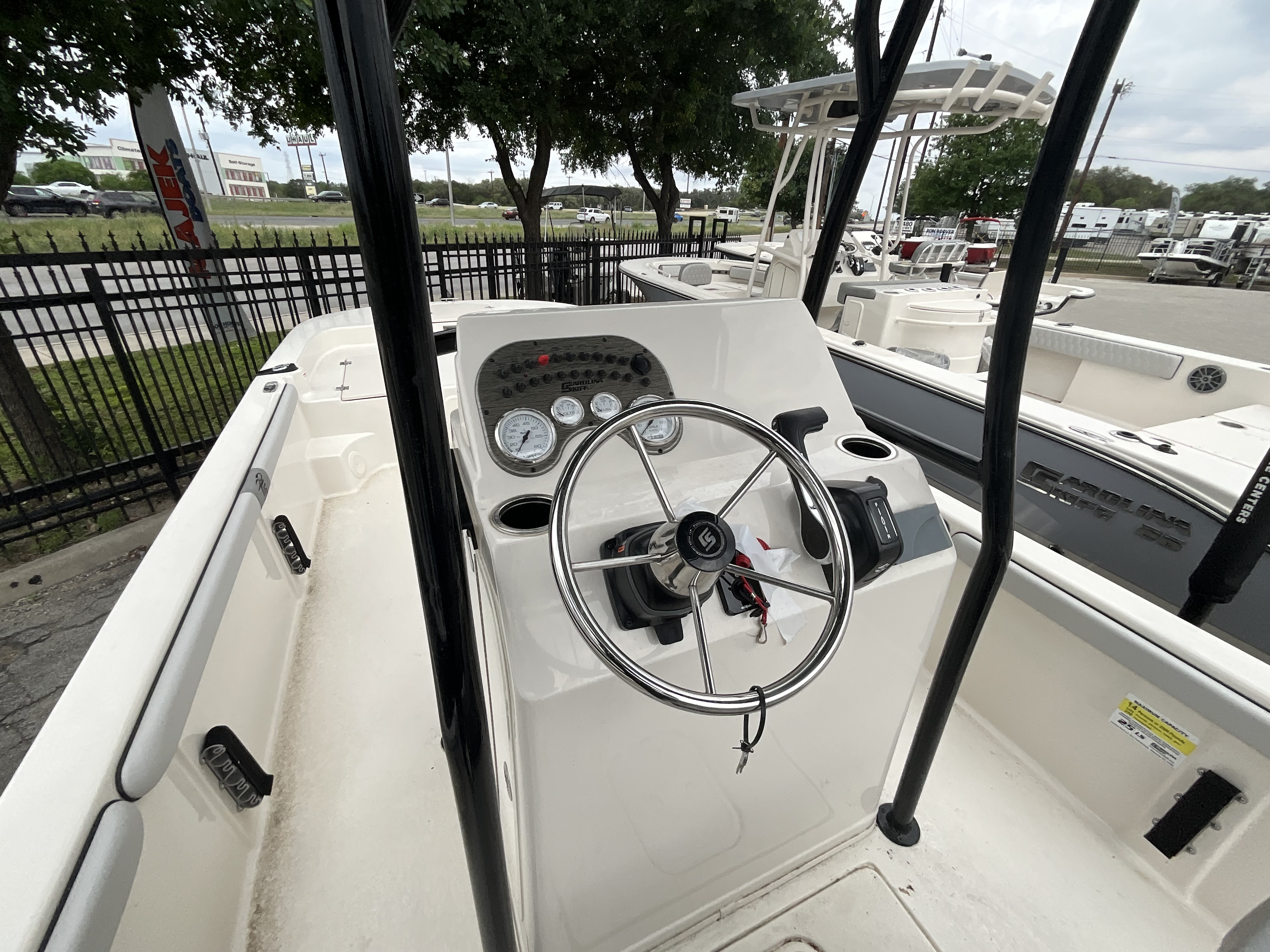 2026 CAROLINA SKIFF 2026 25 LS - Image 9