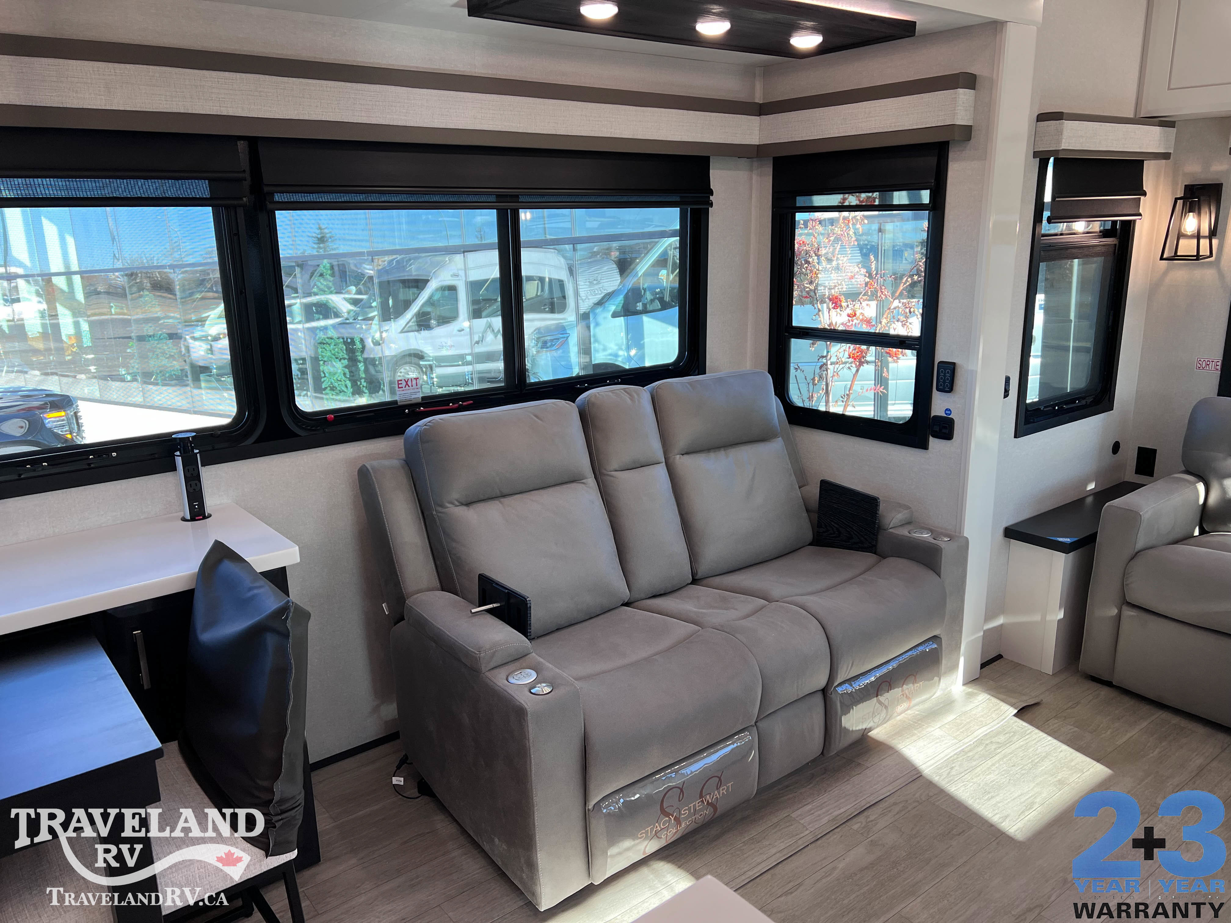 2026 Jayco Pinnacle 38KPTS - Image 10