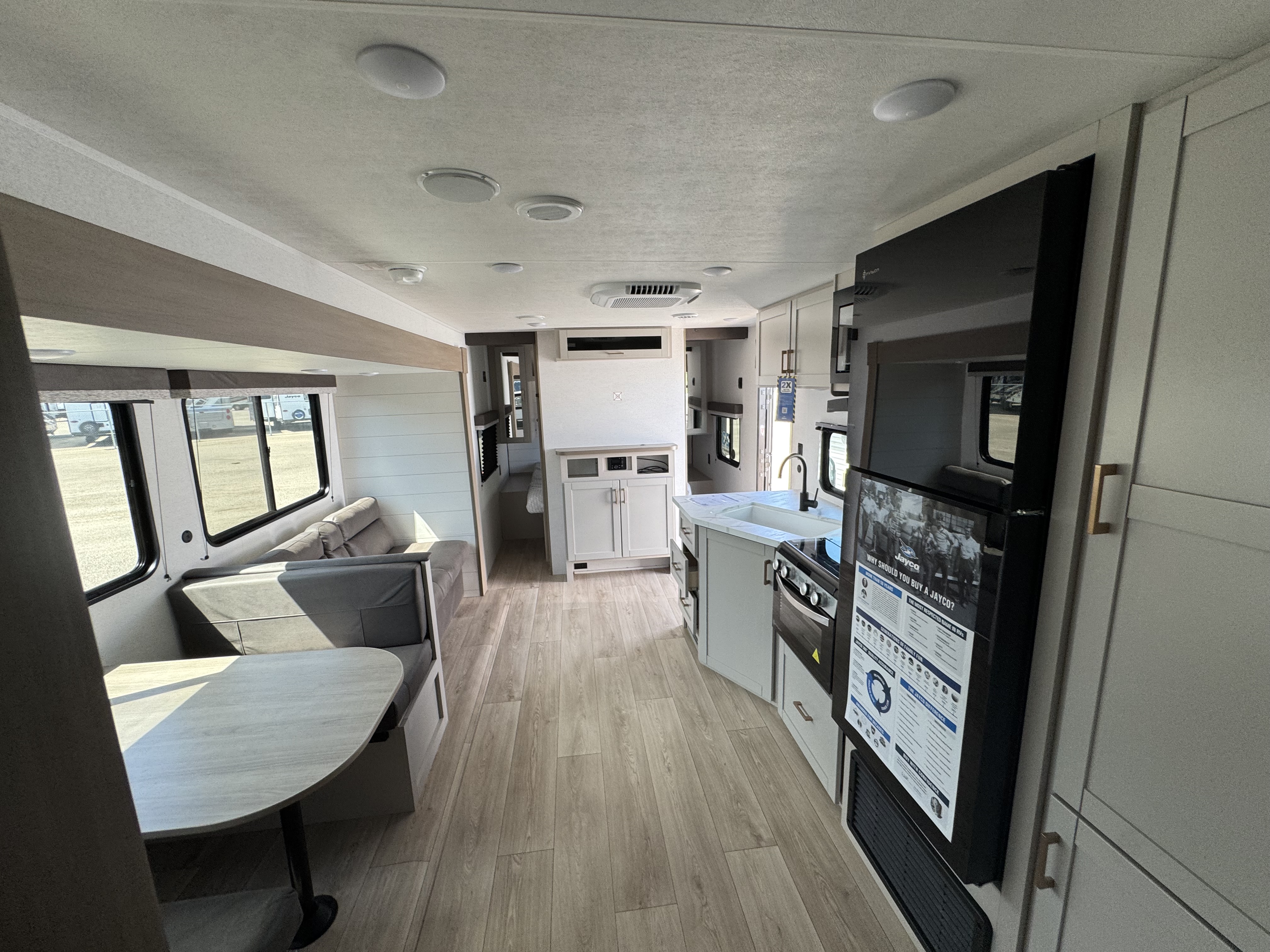 2027 Jayco Jay Flight SLX 261BHS - Image 10