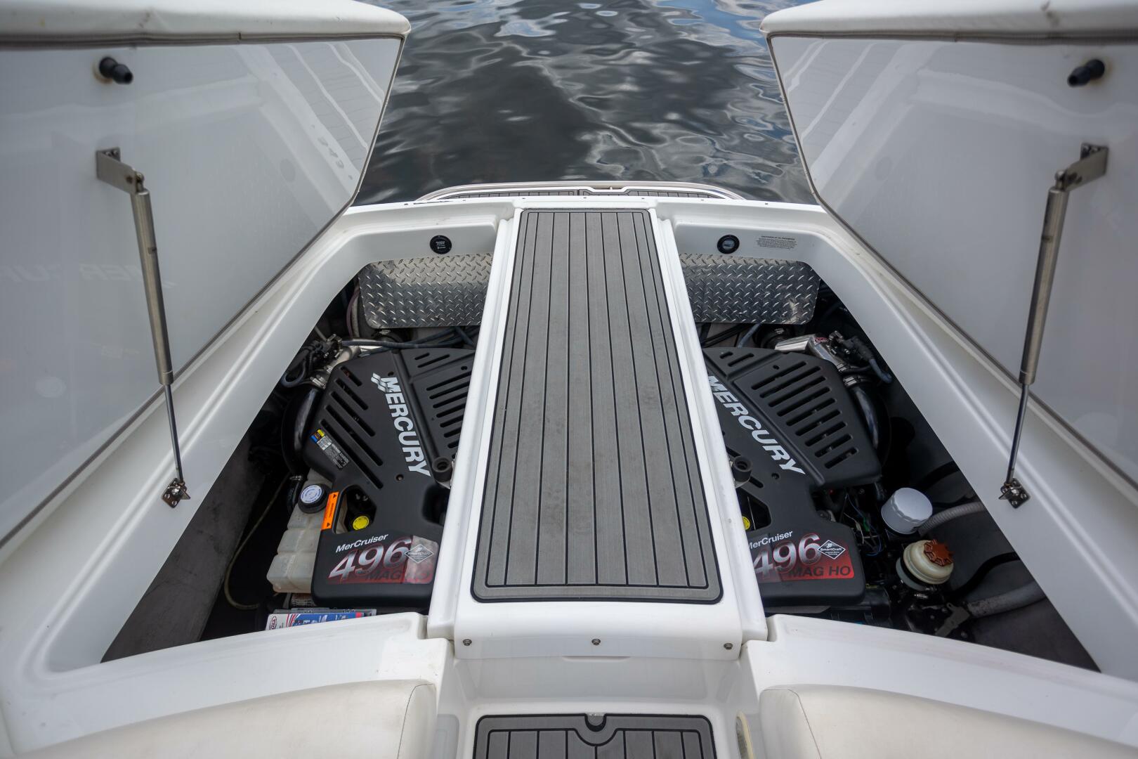 2005 Cobalt 343 - Image 25