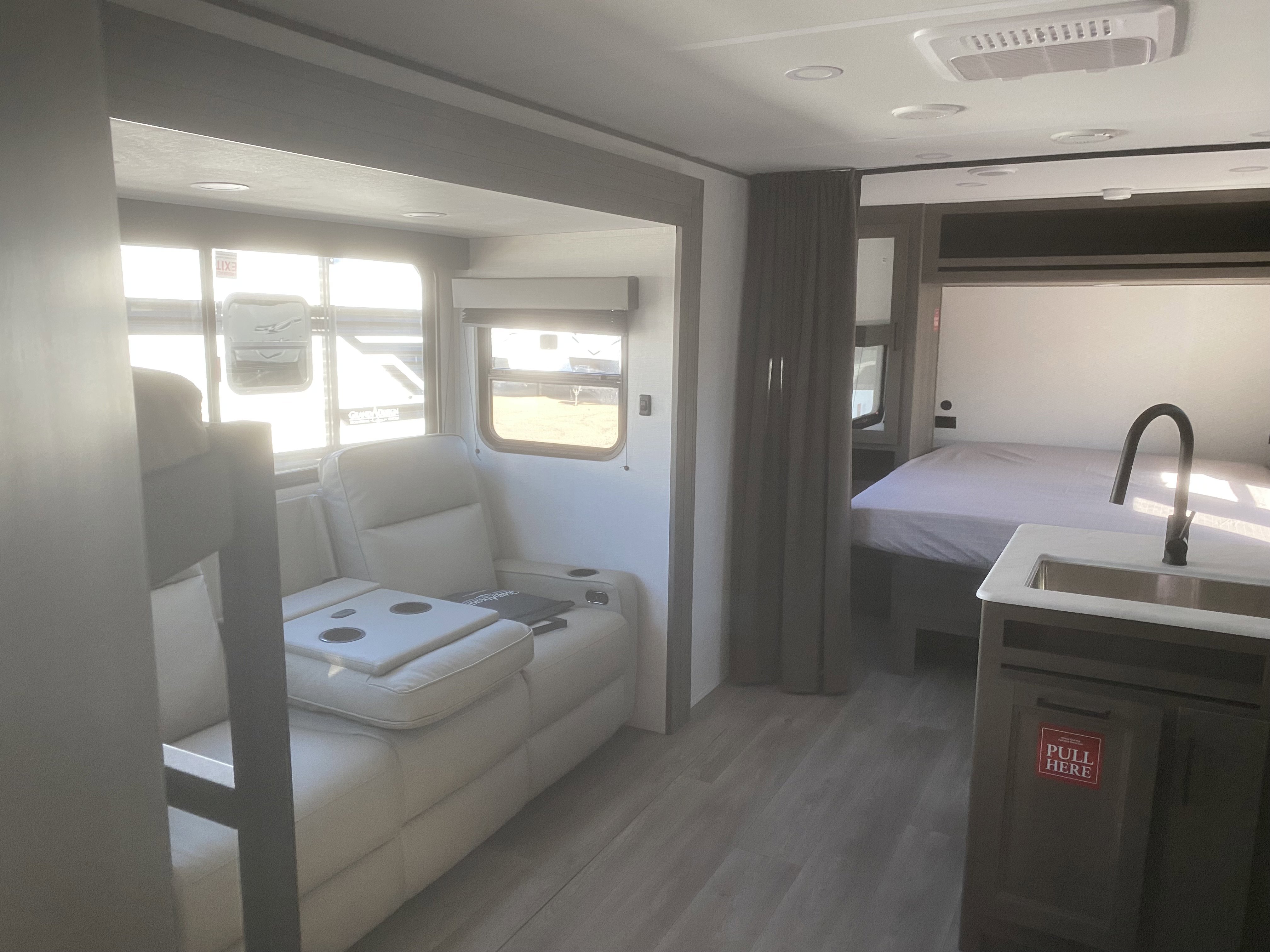 2026 GRAND DESIGN TRANSCEND 23BHX - Image 26