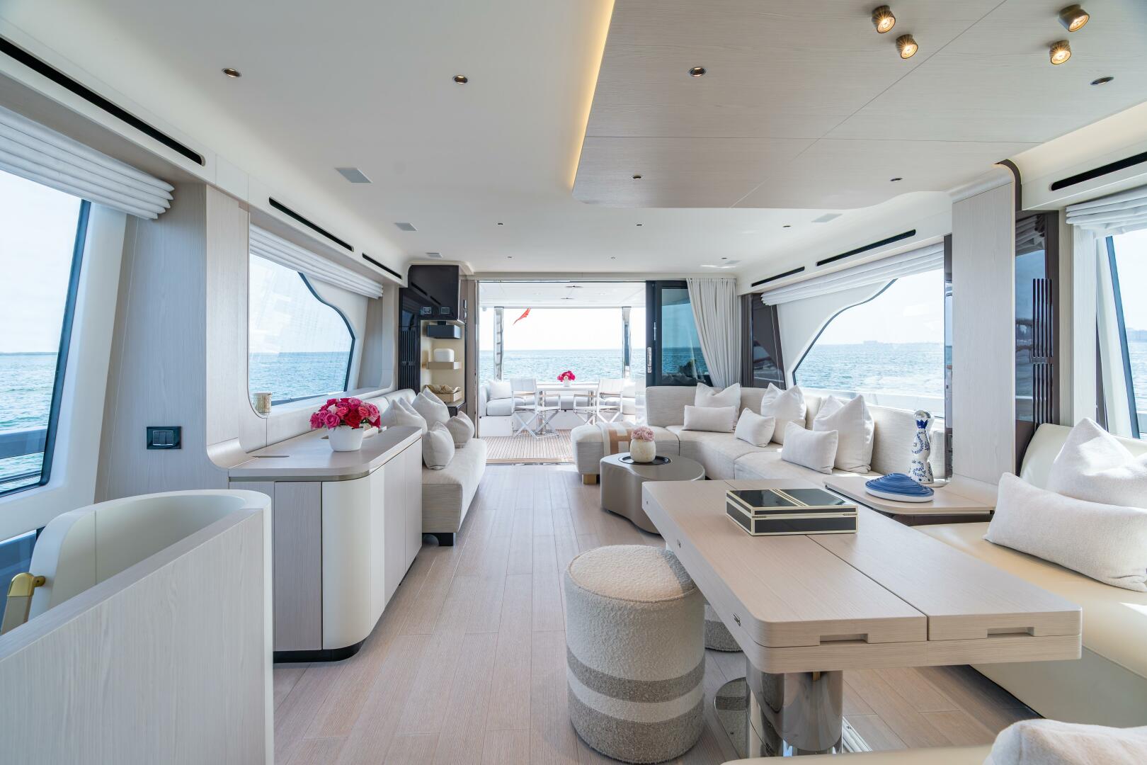 2022 Azimut 78 - Image 28
