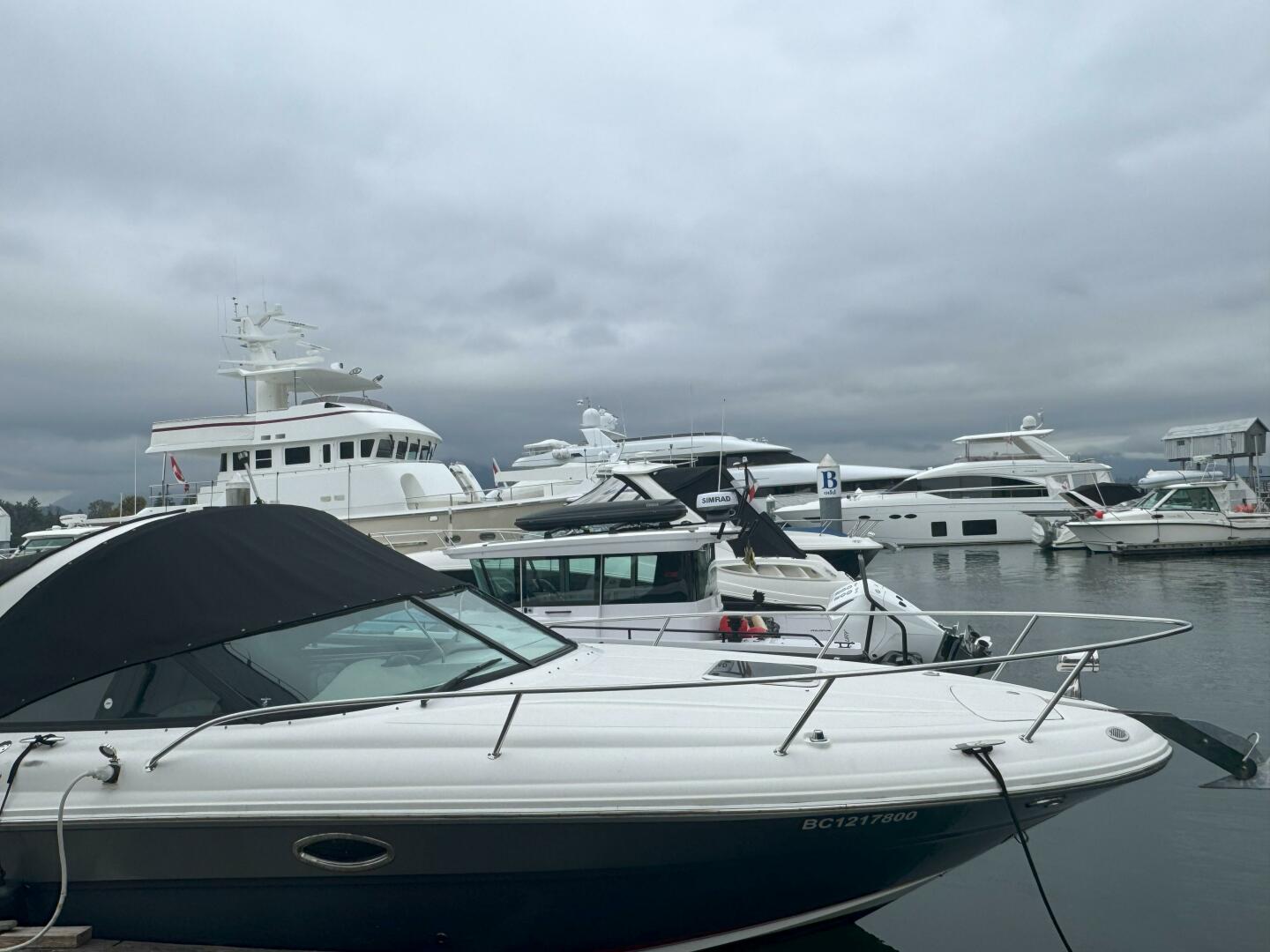 2007 Sea Ray 29SLX with cuddy cabin - Image 2