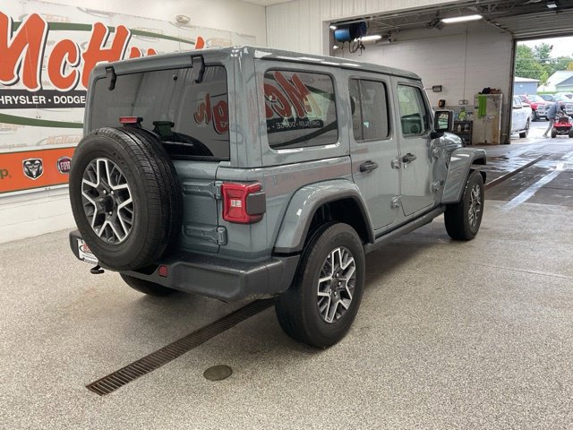 2026 Jeep Wrangler Sahara 4 Door 4x4 - Image 5