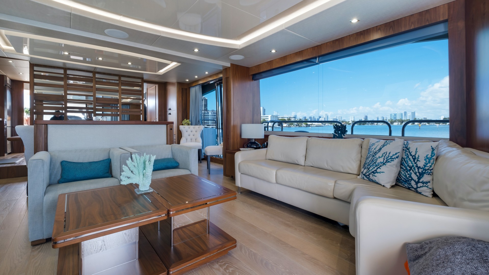 2018 Sunseeker 86 Yacht - Image 21