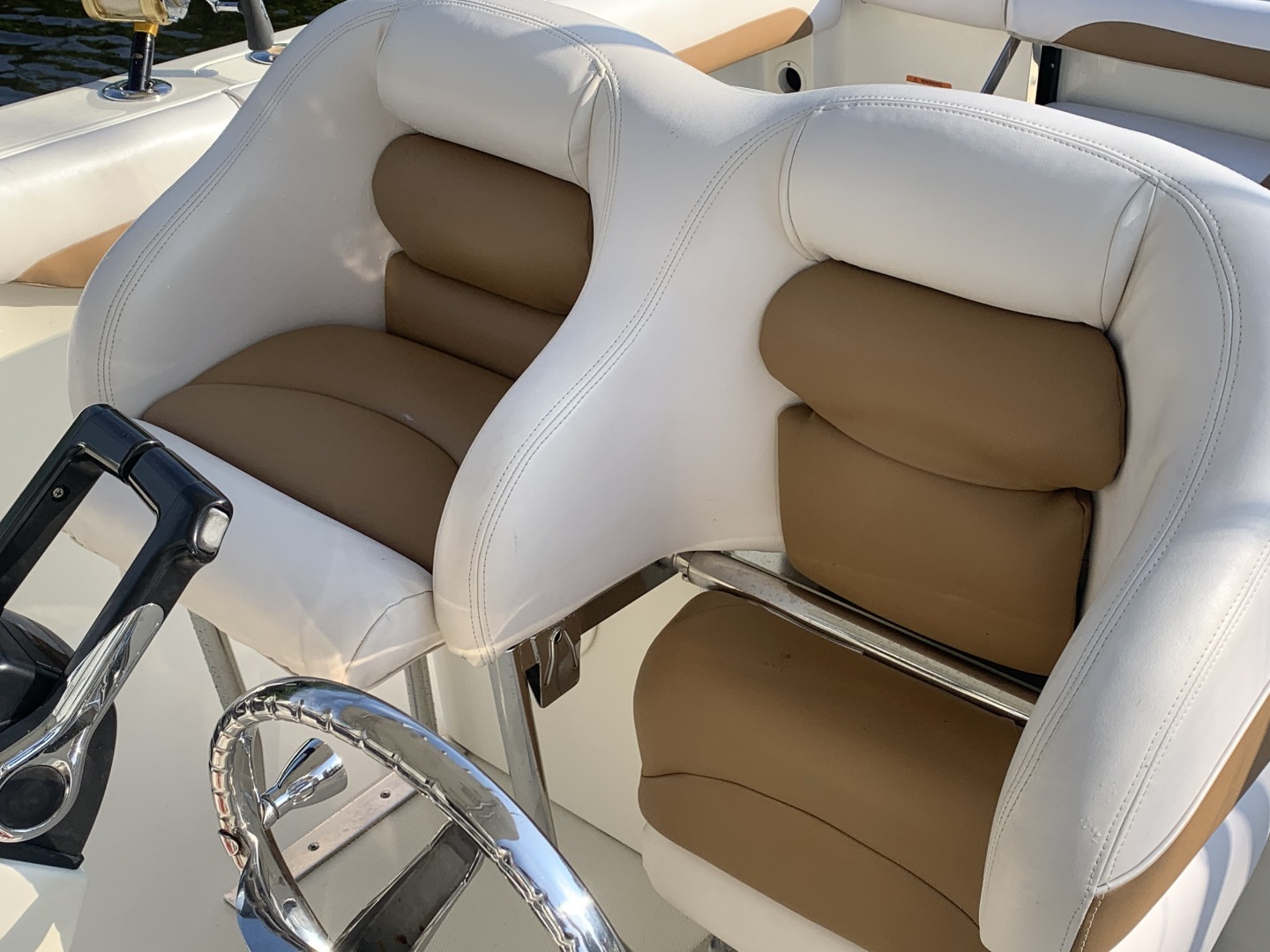 2008 Hydra-Sports 2900 CC - Image 16