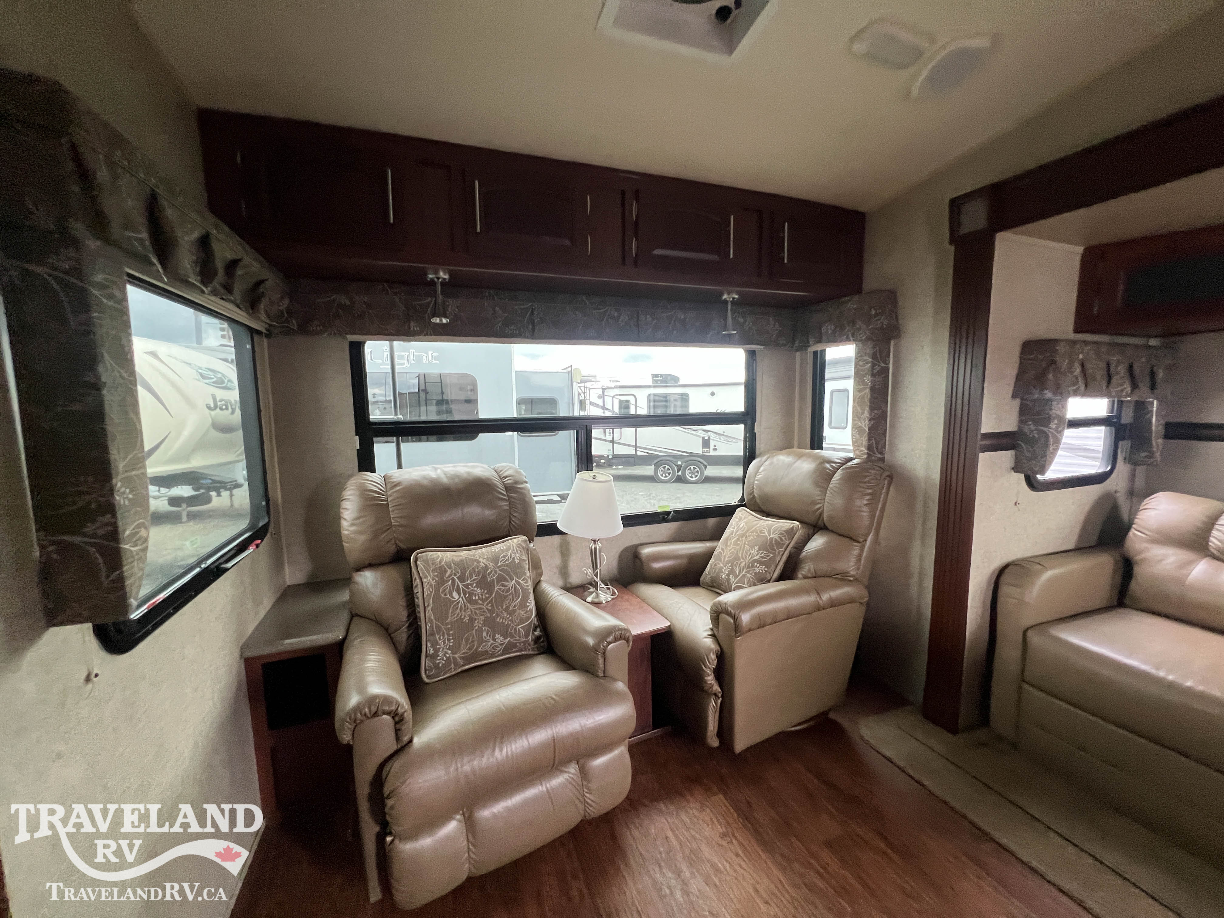 2015 Forest River Rockwood Signature Ultra Lite ULTRA LITE 8285IKWS - Image 7
