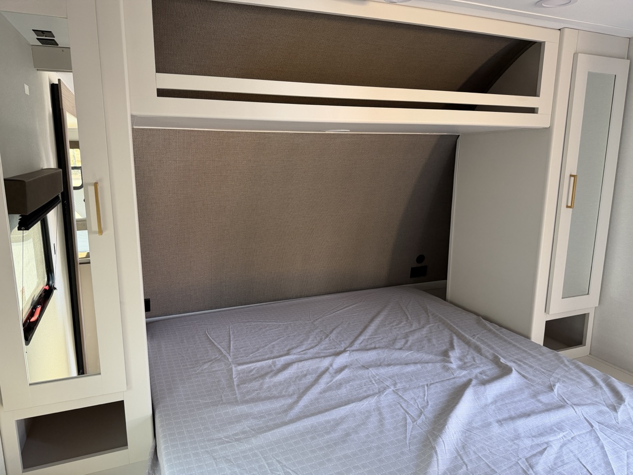 2027 Grand Design Transcend XPLOR 27DBX - Image 19