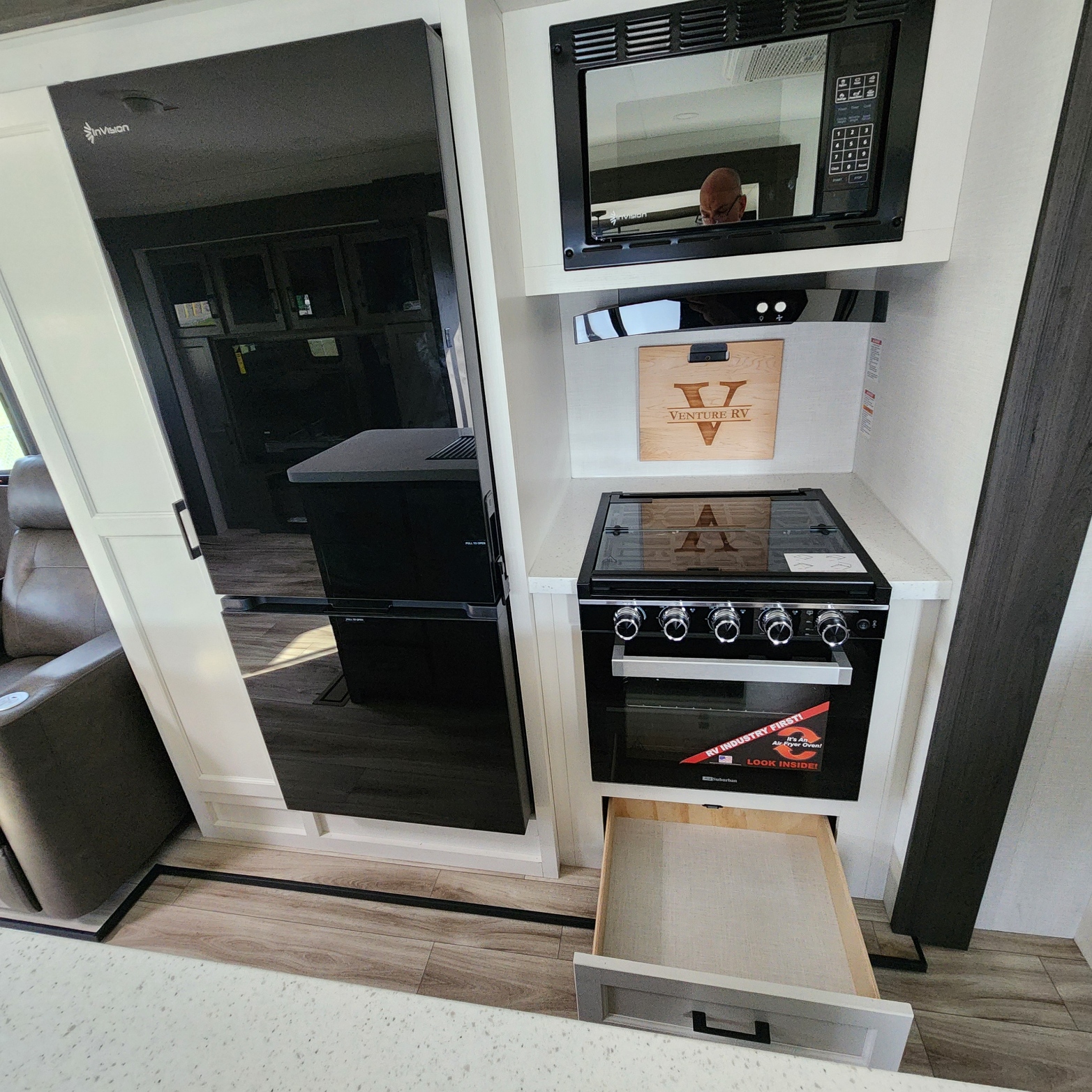 2026 VENTURE RV SPORTTREK 343VIK - Image 27