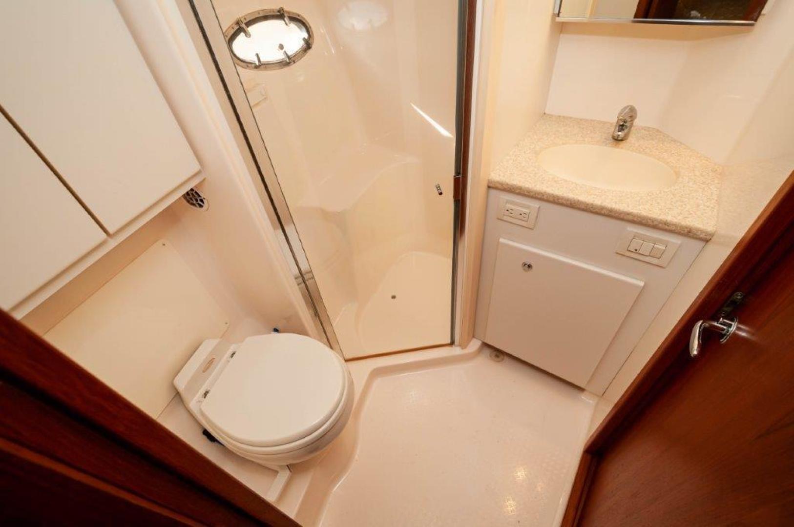 2003 Tiara Yachts 4200 Open - Image 16