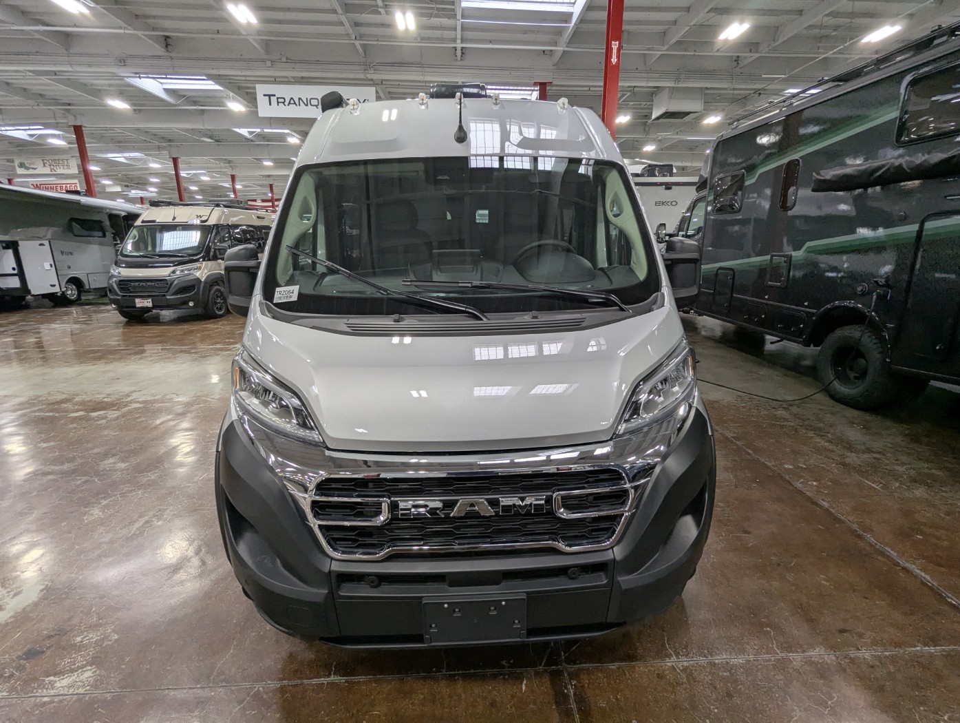2027 Thor Motor Coach Rize Sport 18M - Image 2