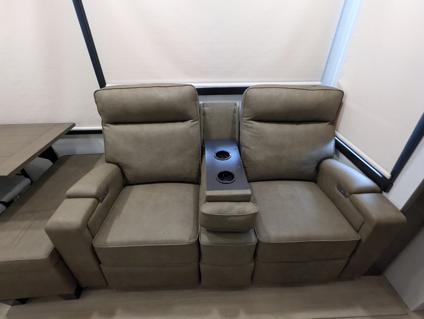 2027 Alliance RV Paradigm 310RL - Image 37